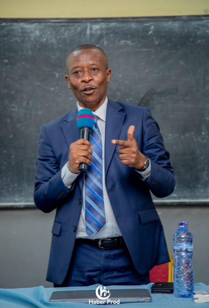 AmkaCongo's tweet photo. @JeanClaudekat2 un vrai Mzalendo, espoir d’un Congo Nouveau! Peuple congolais voici l’homme https://t.co/S5zJxdiK4V