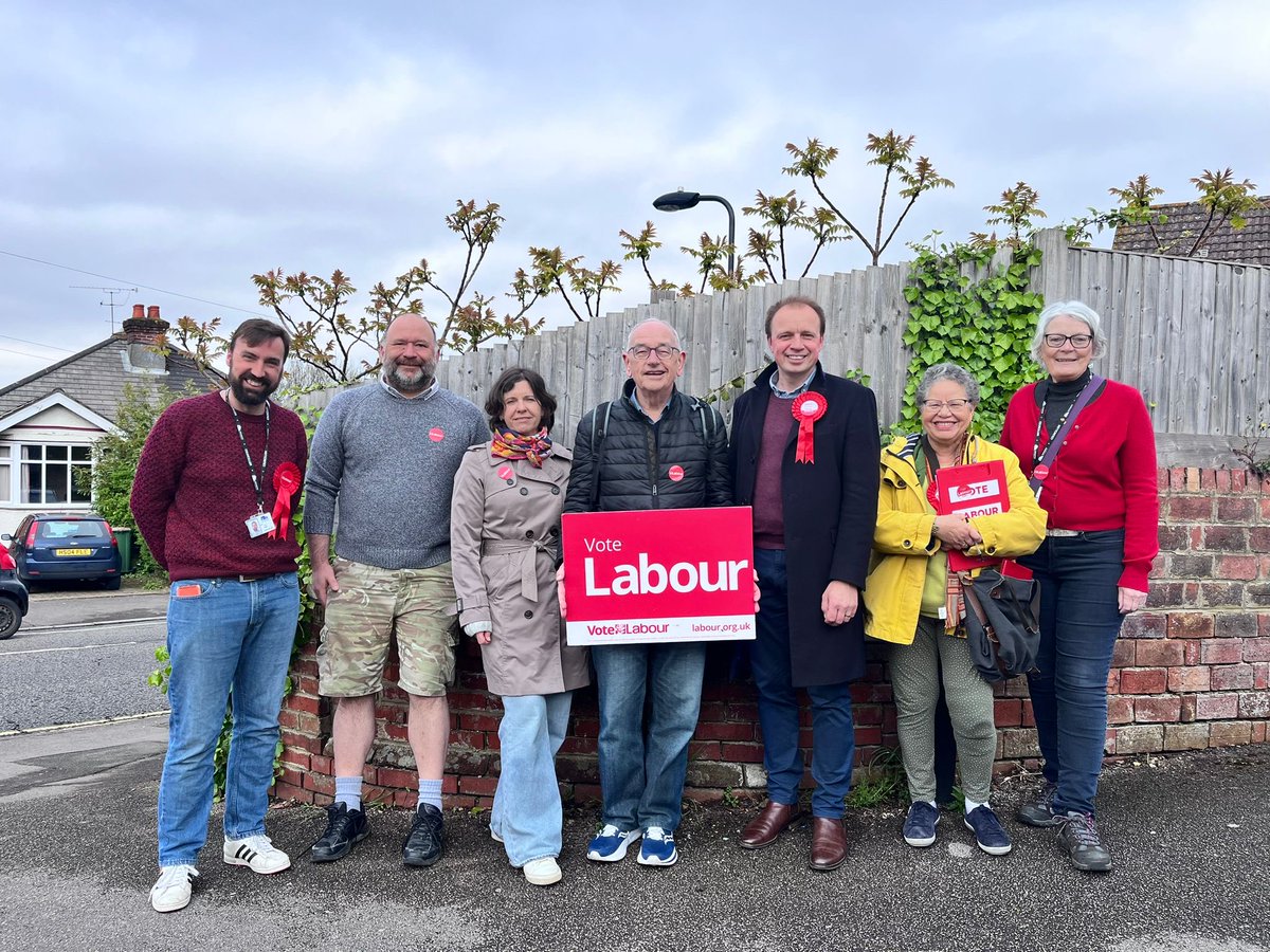 Coopersphere's tweet photo. Bitterne Park Labour getting a lot of support this morning. Vote Gordon Cooper Labour on Thursday . #@mrw3bb #@darrenpaffey #@jackielandman8 #@ringwodian #@AmandaJBaAn https://t.co/neVqlamUw1