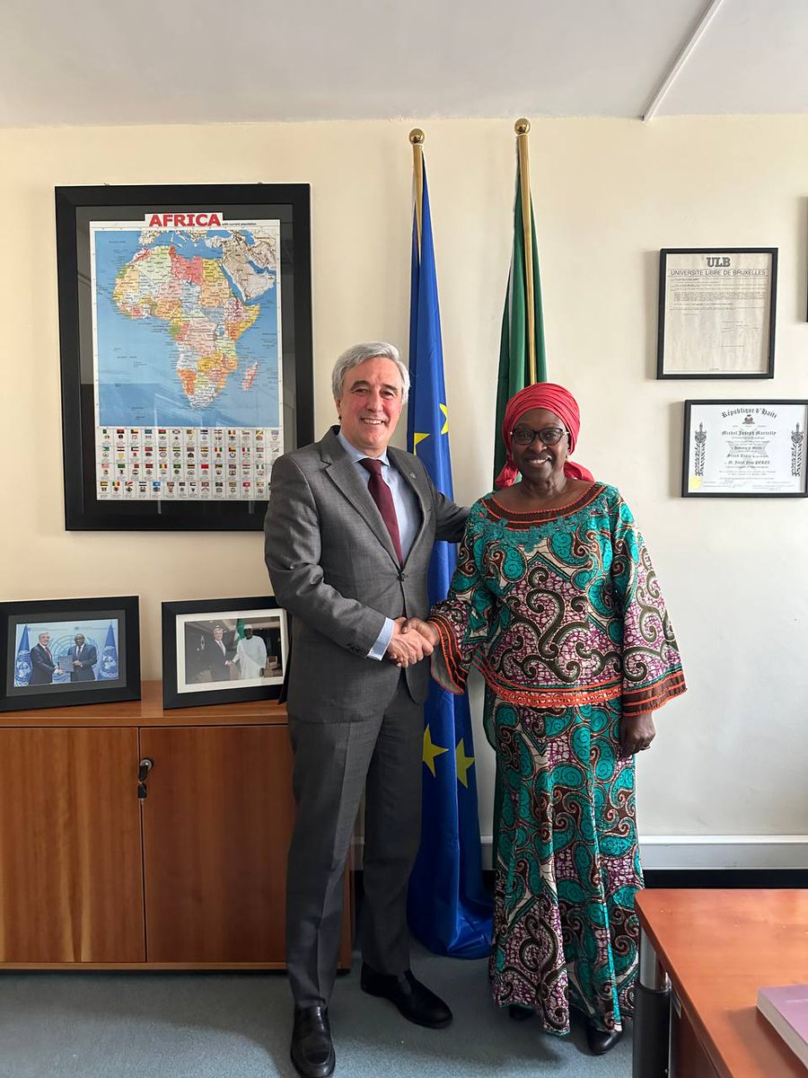 @EUtoAU Ambassador Javier Niño met with @_AfricanUnion Special Envoy @AUBinetaDiop for a good & concrete discussion on #AUEU partnership on Women Peace Security, #WPS. Increasing women’s participation in all peace and security matters is a must and a priority #GEWE #EVAWG