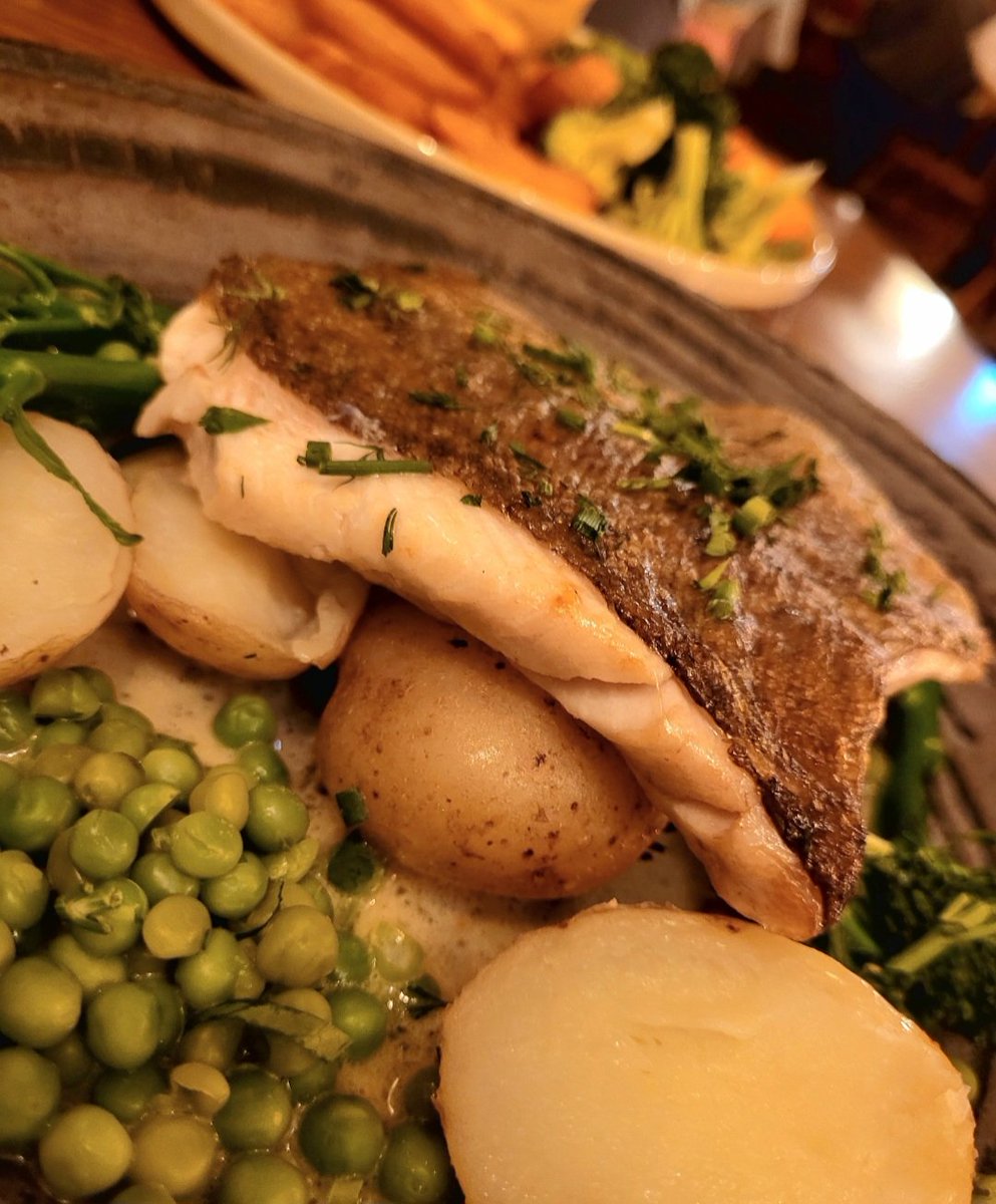 Ladybower Trout Fillet - served with buttered new potatoes, garden herb beurre blanc and seasonal greens. 

This dish is definitely one to try off our new menu as it's locally sourced by our wonderful neighbours at Ladybower Fisheries 

#eatdrinkexplorepdd #visitpeakdistrict
