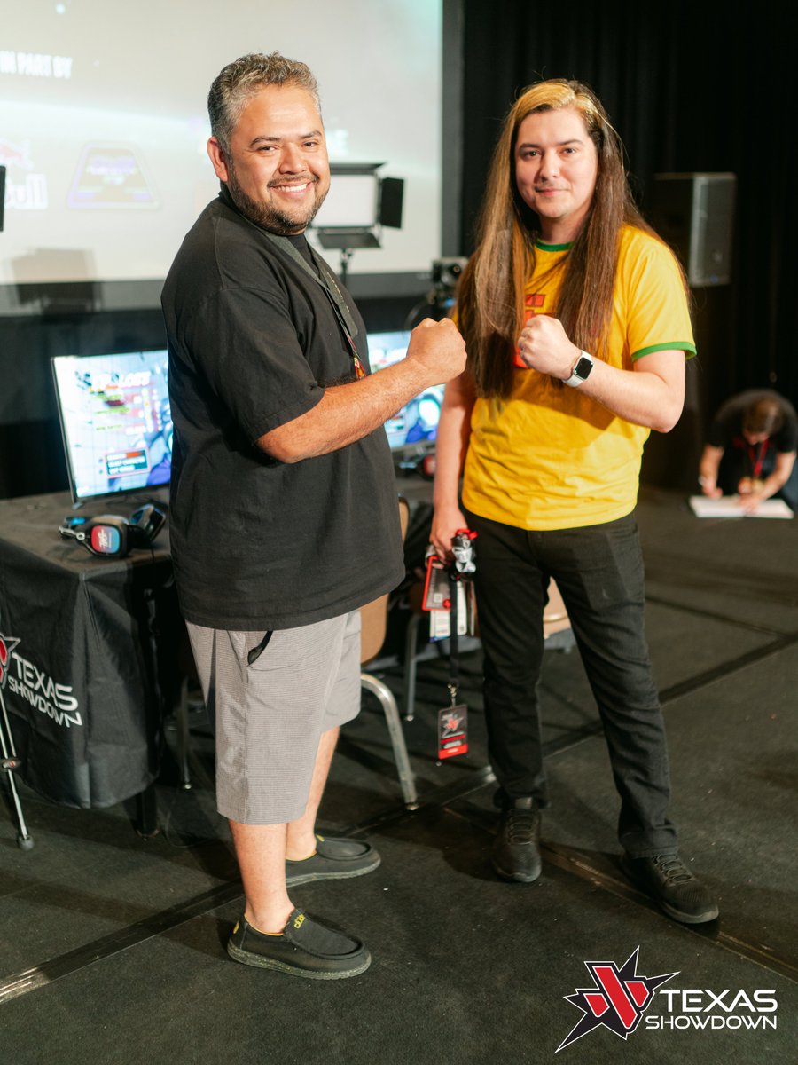 TEXAS SHOWDOWN tweet media