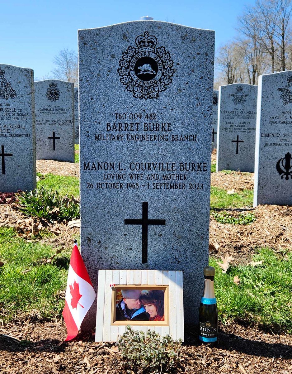 Farkker13's tweet photo. visited Manon yesterday, beautiful day… shared wine, lit a lavender candle, it hurts how much I miss her.
headstones really need cleaning, I used some wine, all I had on hand. https://t.co/yycjWThEge