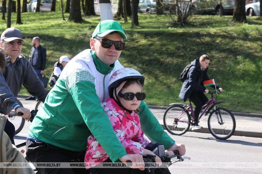 💥Около 10 тысяч человек приняли участие в велопробеге в Могилеве belta.by/regions/view/f…