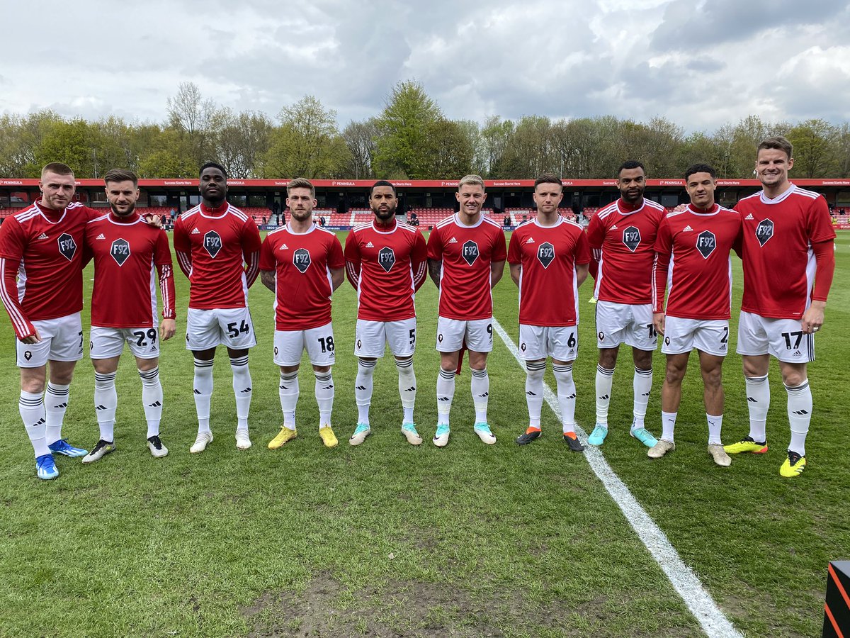 To raise awareness and celebrate Foundation 92, @SalfordCityFC players wore #F92 tops ahead of their warm up! 👏

Thank you for all of your support for the Foundation throughout the season 👏

#wearesalford 🦁🔴