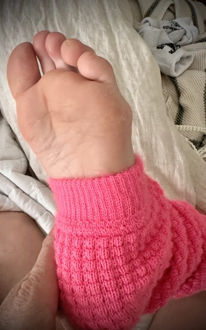 Moments ago and instantly updated on onlyfans #cutefeet #hotwife #onlyfans #legwarmers https://t.co/<a href="/tag/cutefeet"class="tags">#cutefeet</a><a href="/tag/hotwife"class="tags">#hotwife</a><a href="/tag/onlyfans"class="tags">#onlyfans</a><a href="/tag/legwarmers"class="tags">#legwarmers</a>