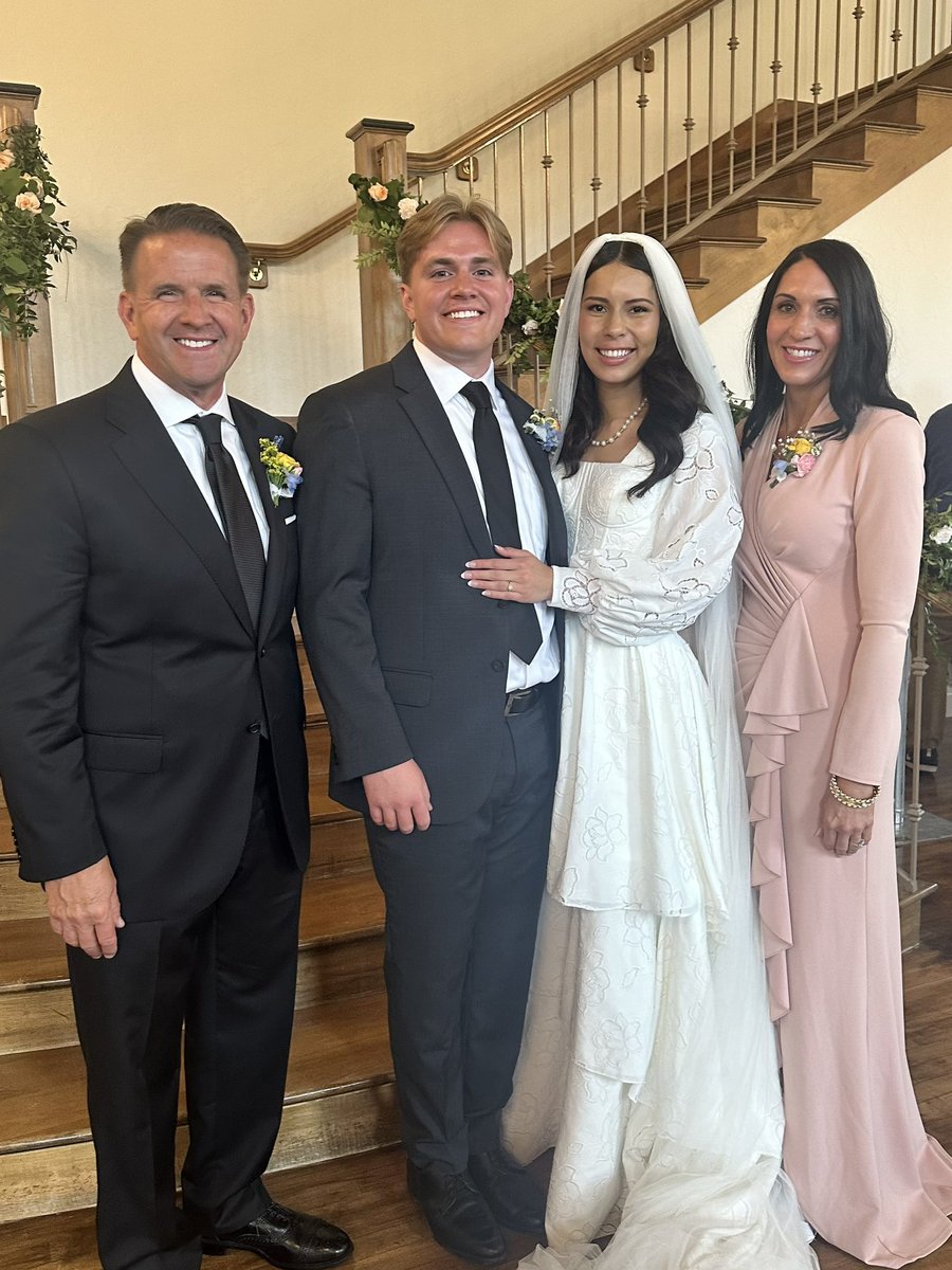 An amazing 2 days back in Utah to celebrate the wedding of Sam and Keylla. So happy for them and excited to see their lives together. Loved being with so many wonderful family & friends.