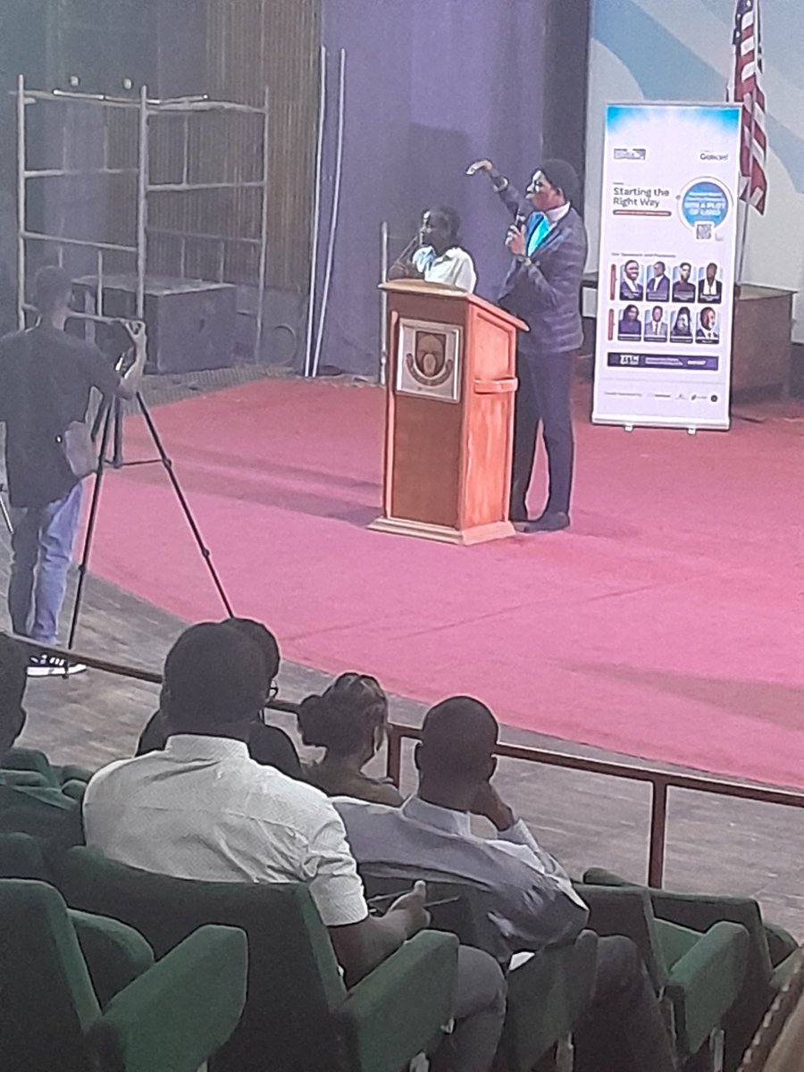 Praise Adeoba. Young Logistics CEO
#OFC #OsunFinanceConference