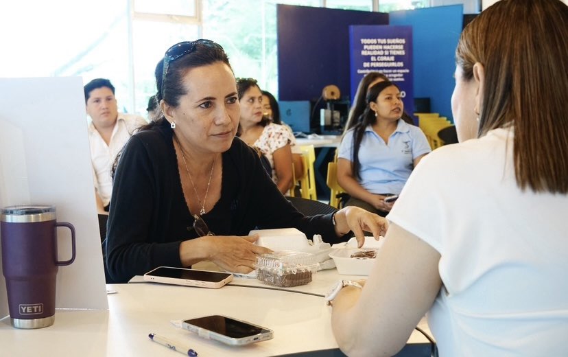 ❗️¡Alrededor de 400 beneficiados en nuestra Casa Abierta de Formalización! 🙌🏻 Este evento congregó a entidades gubernamentales cuyos servicios son fundamentales para aquellos que desean formalizar sus emprendimientos, negocios y productos.+ #MunicipioDeGuayaquil