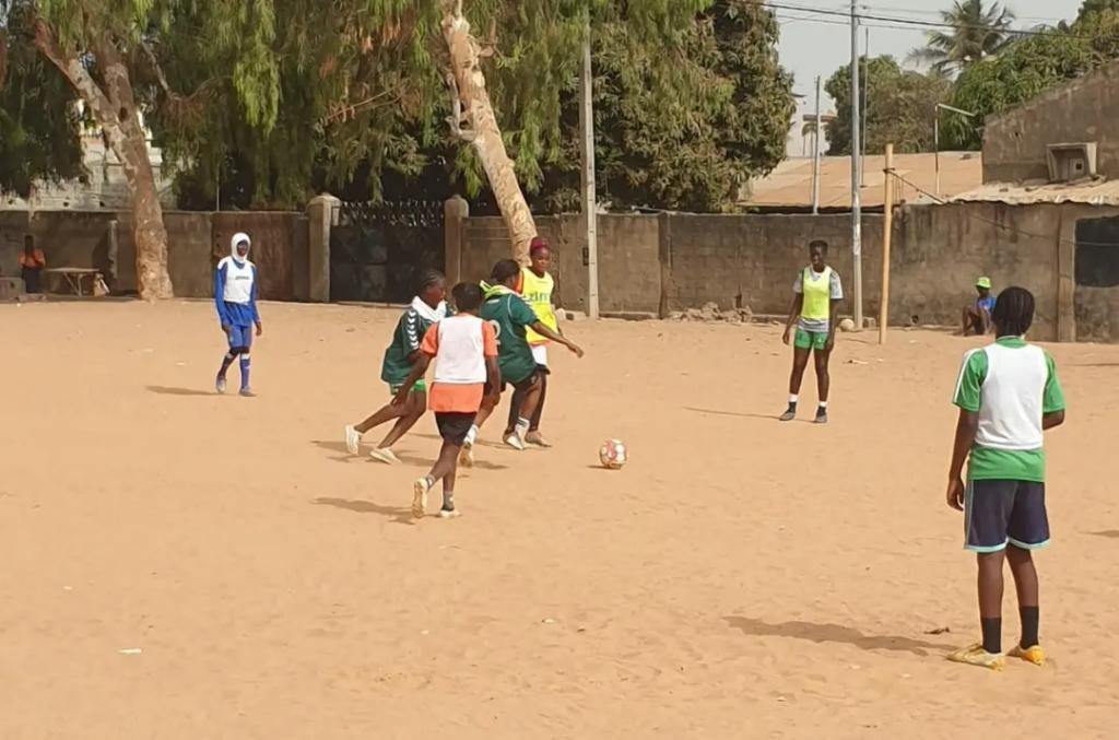 PRE-MATCH WARM-UP SESSION - FREE-UP

The Lionesses were in full swing as they completed their pre-match session earlier today, gearing up for tomorrow's KM Women's 3rd Division League opener.

The Lionesses are primed and ready to roar.

#Gambia #WomenFootball #Women #Football