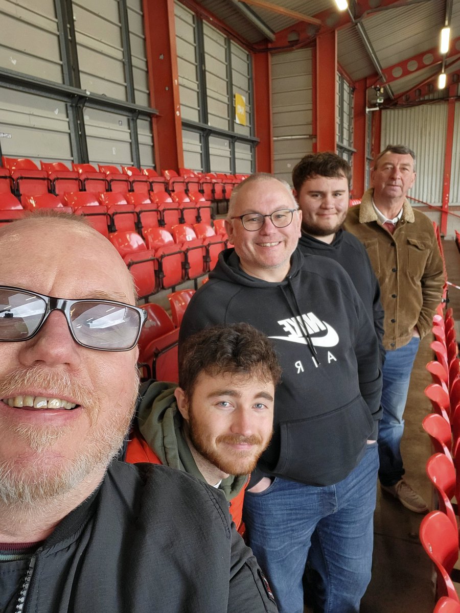 tegsy06's tweet photo. #rufc Bristol https://t.co/i6CgMF8Zej
