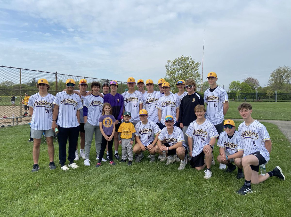Our guys flipping the script on Colten’s first T Ball game today!👊🏼⚾️#hecanrunthebases