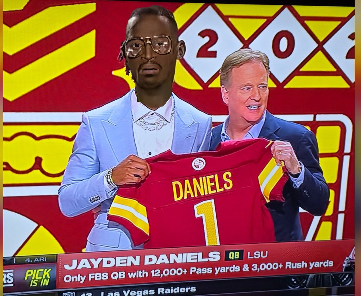 wsronmac's tweet photo. @RickeySmiley Congratulations to Lil Darryl on being selected #2 in the 1st round by The Washington Commander's!! #mynamelildarryl #leavemealone https://t.co/ISazwnUbO4