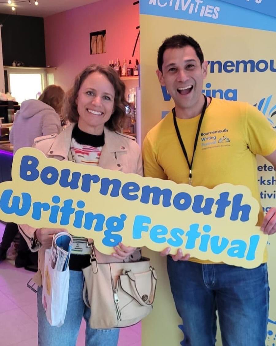 Meeting so many interesting people is what we all love best about the festival. Catherine here has flown in all the way in from Singapore! Where have you travelled from? #BmthWritingFest #writers #connect #meet #socialise #community #global #network #discovery #friendsforlife