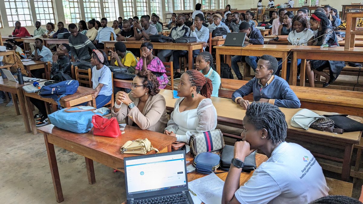 #WomenTechMakers #IWD24
4ème Session par Rosette Kavira @RosetteKavira7 

Theme: L'évolution du Web: De l'information statique à l'IA

#ImpactTheFuture @gdg_kivu 
@GdgBukavu @gdg_uvira @wtm_bukavu2