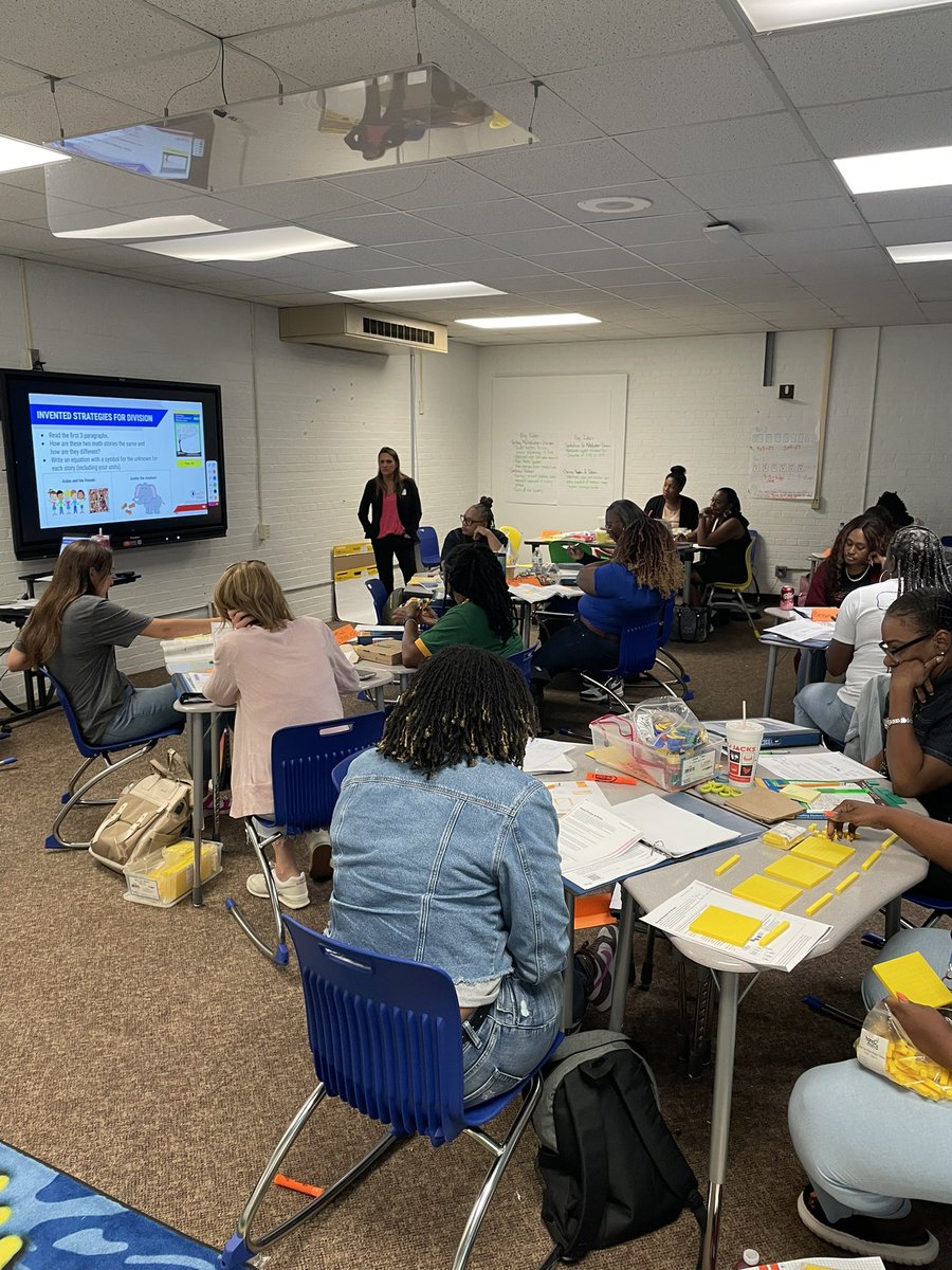 Mrs. Roddy tweet media