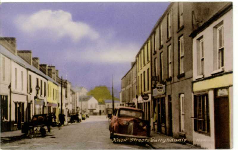 Postcards From Mayo is a fascinating pictorial record of the towns of Mayo, generally ranging in date from the early to the mid-20th century, compiled by @MayoLibrary and available for all to view online. You can visit this collection here: mayo.ie/library/local-…