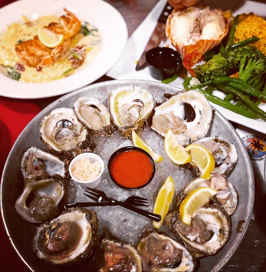 Oysters ✅ Shrimp ✅ Lobster ✅

Conch Republic Seafood Co. has all your seafood needs covered at the Key West #HistoricSeaport 🌊

📸: @conchfarm