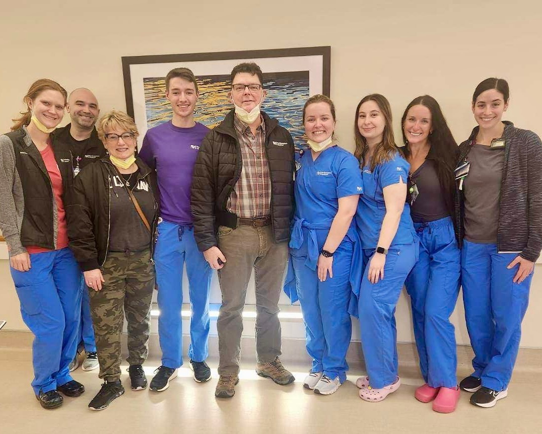 We never want to see patients return to the Coronary Intensive Care and Stepdown Unit — unless they’re just visiting! We loved seeing Joe, who recently got a #HeartTransplant and stopped by with his wife Patti to say hello to the team that cared for him. @NMCardioVasc #NMBetter