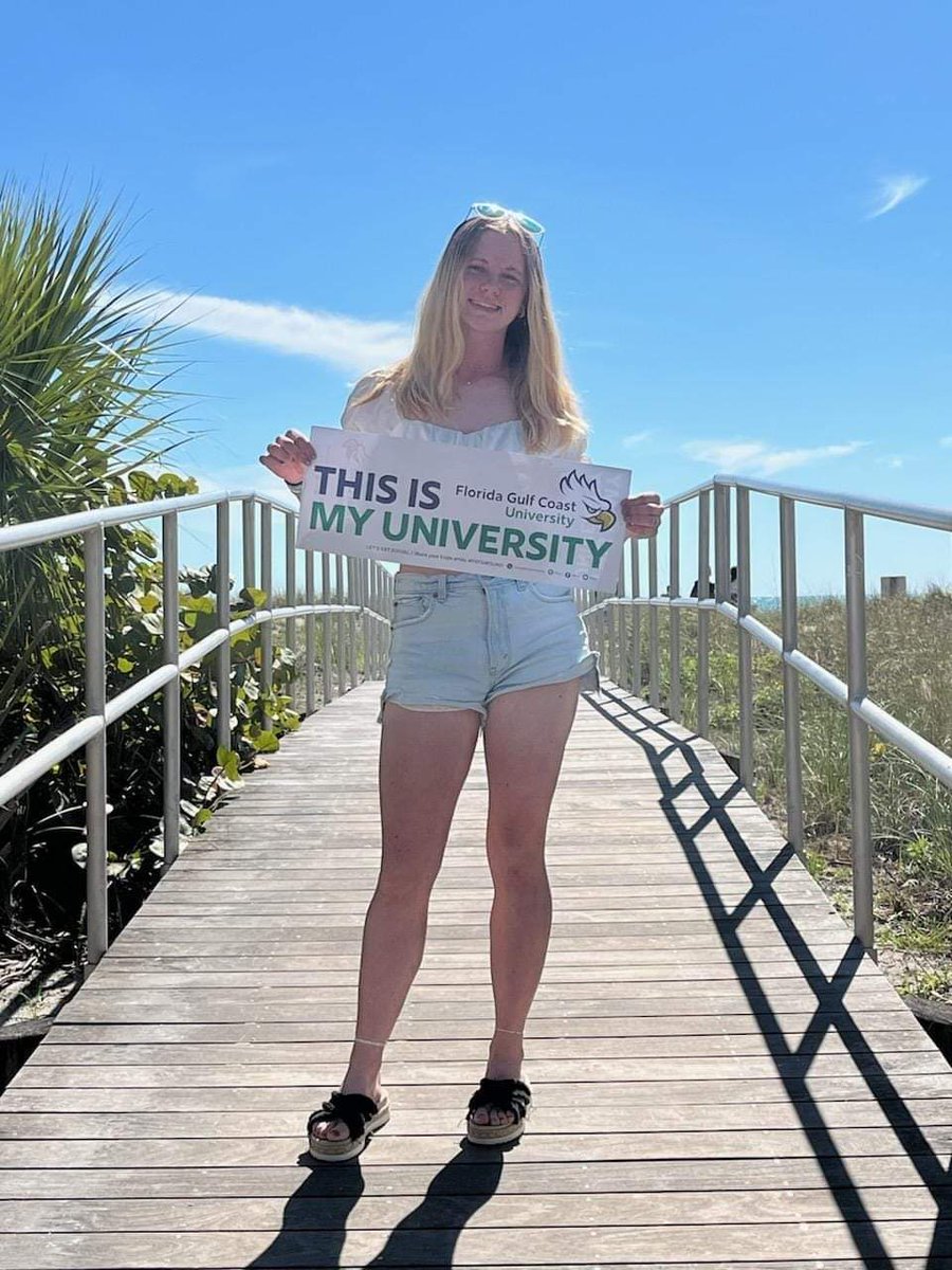 These #FutureEagles 🦅 have declared #FGCU! 🔵🟢 Send us your #FGCUBound photos by using the hashtag and don't forget to DELCARE FGCU as your new home this fall for the chance to win prizes and scholarships! brnw.ch/21wJeOC #DeclarationDays