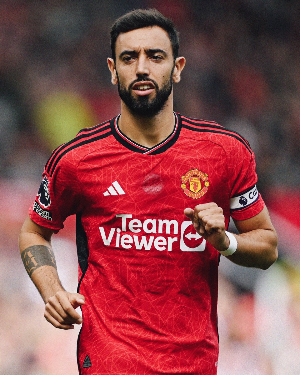 Bruno Fernandes is the first player to make 100+ key passes in the Premier League this season. 🪄