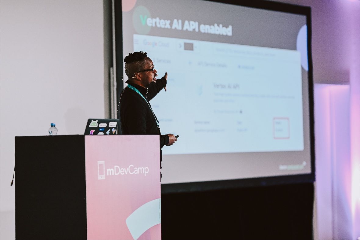 ahmed_tikiwa's tweet photo. A nice photo highlight from this past week in Prague, delivering my talk on Google's Gemini at #mDevCamp 💚
📸 @mDevCamp https://t.co/IXLIvdodac