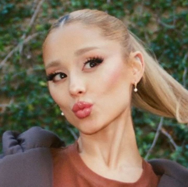 arianagrandebr tweet picture