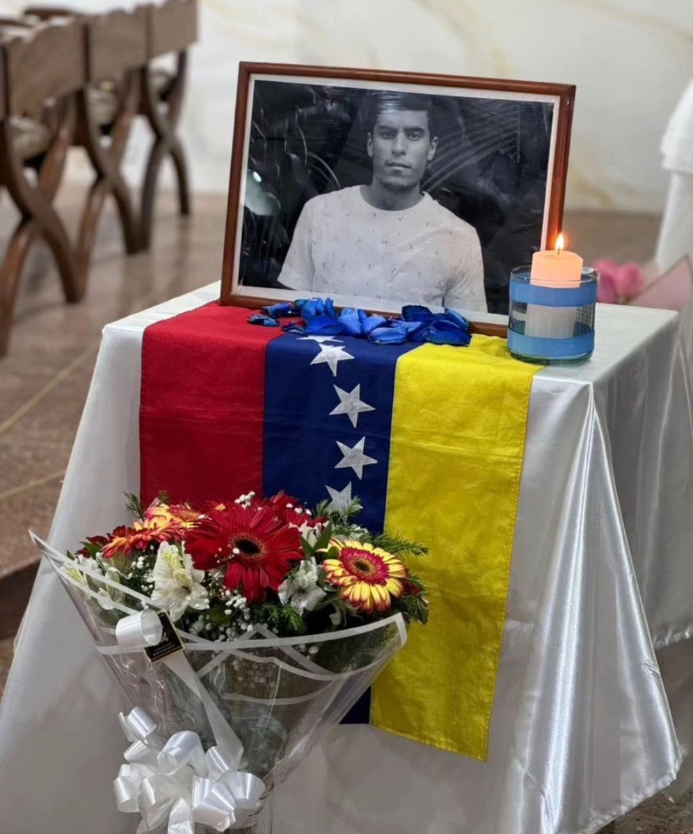 Juan Pablo Pernalete, uno de los grandes héroes de la resistencia, mi respetos y admiración. A siete años de su desaparición mis palabras de solidaridad con la familia y amigos.