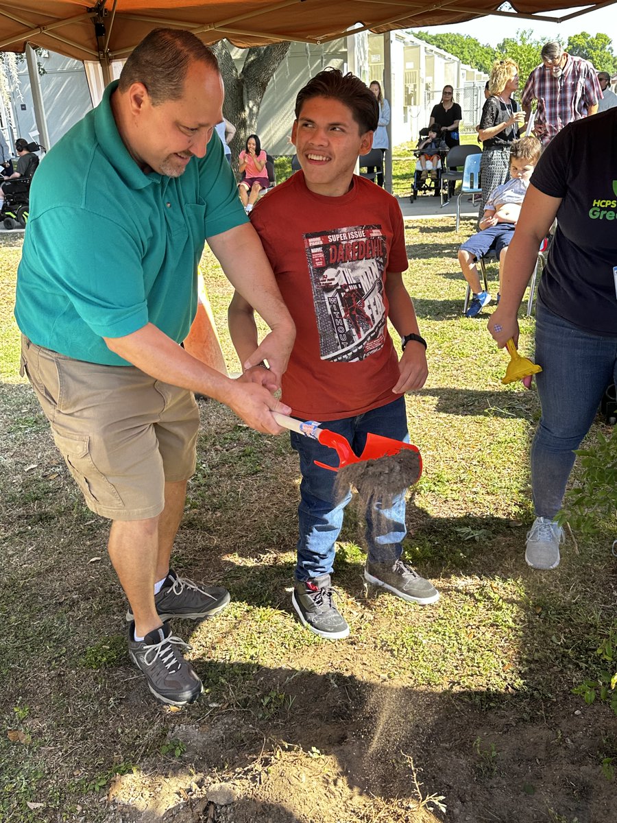 ICYMI: students at @lopez_center celebrated Earth Day with a fun and unique project. With the help of @lifeatmckinstry, the students participated in a tree-planting ceremony! 🌳