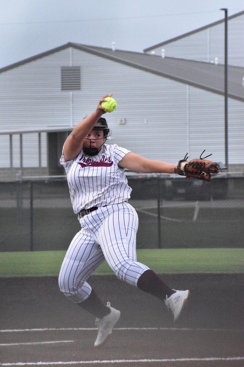 izzygarcia44's tweet photo. We took game 1 vs Groesbeck. I had a great night on the mound while facing 9 batters and striking out all 9. At the plate I got my 1st ever Grand Slam! I couldn’t do any of this without my dad. He is always dedicating his time with me at the cages. We put in WORK.  @JosephG1044 https://t.co/vJb83T3ocH