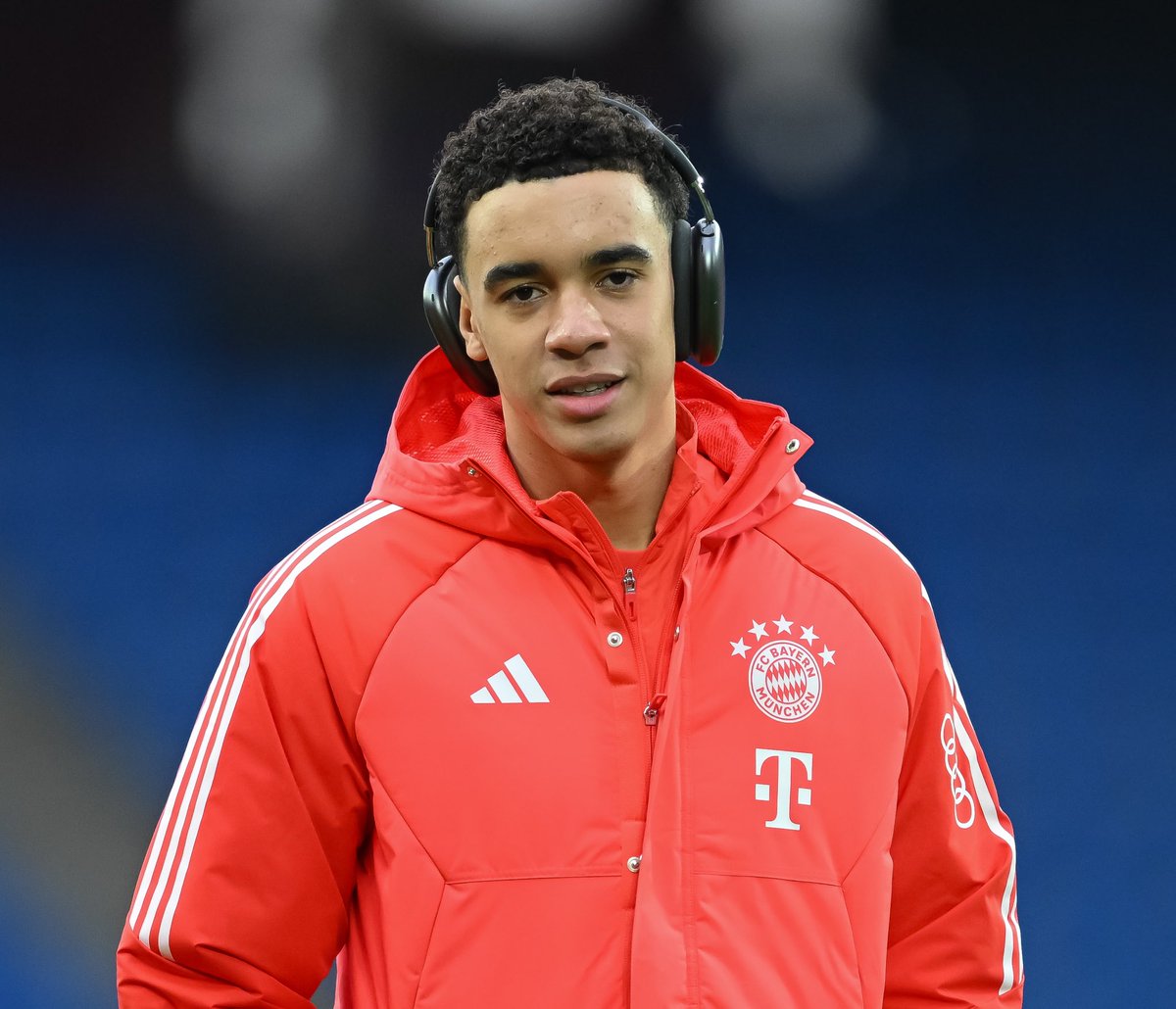 🚨🔴 Jamal Musiala, not even in Bayern squad today. Tuchel: “He can't play. He really wanted to play but he felt pain due to the tendon irritation that is really hindering him”. ↪️🇪🇺 Bayern staff, optimistic to have Musiala available on Tuesday vs Real Madrid.