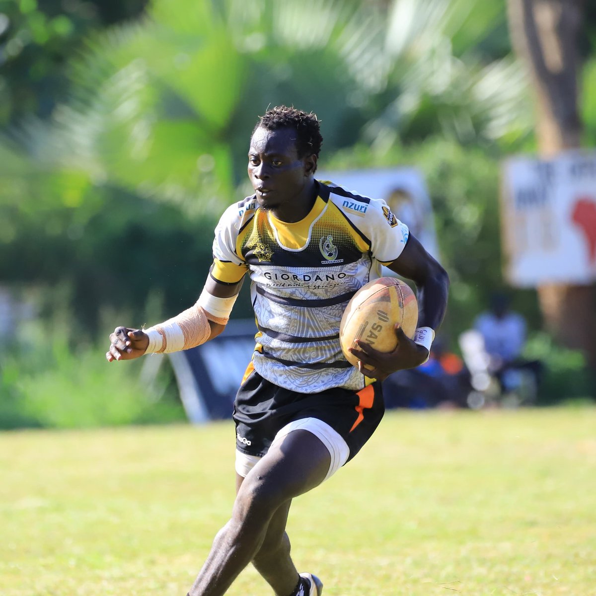 @HipposFans @JacobKodele @rugby_agency Our full back Bruno Kisule, he's being clinical today 

Hippos 17-16 Buffaloes 
#HipposTunameza #RaiseYourGame #NileSpecialRugby #NSRC2024
