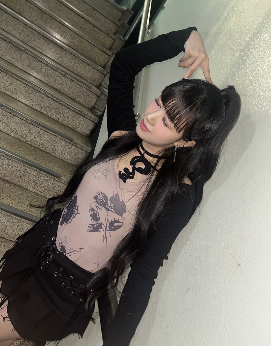 viv5_official's tweet photo. [#쯔링]

여러분 어제 방송 재밌게 보셨나요??✨✨
담에 활동도 기대해줘용🤍

#ViV #비브 #TZULING https://t.co/Q8dAcBdCoL