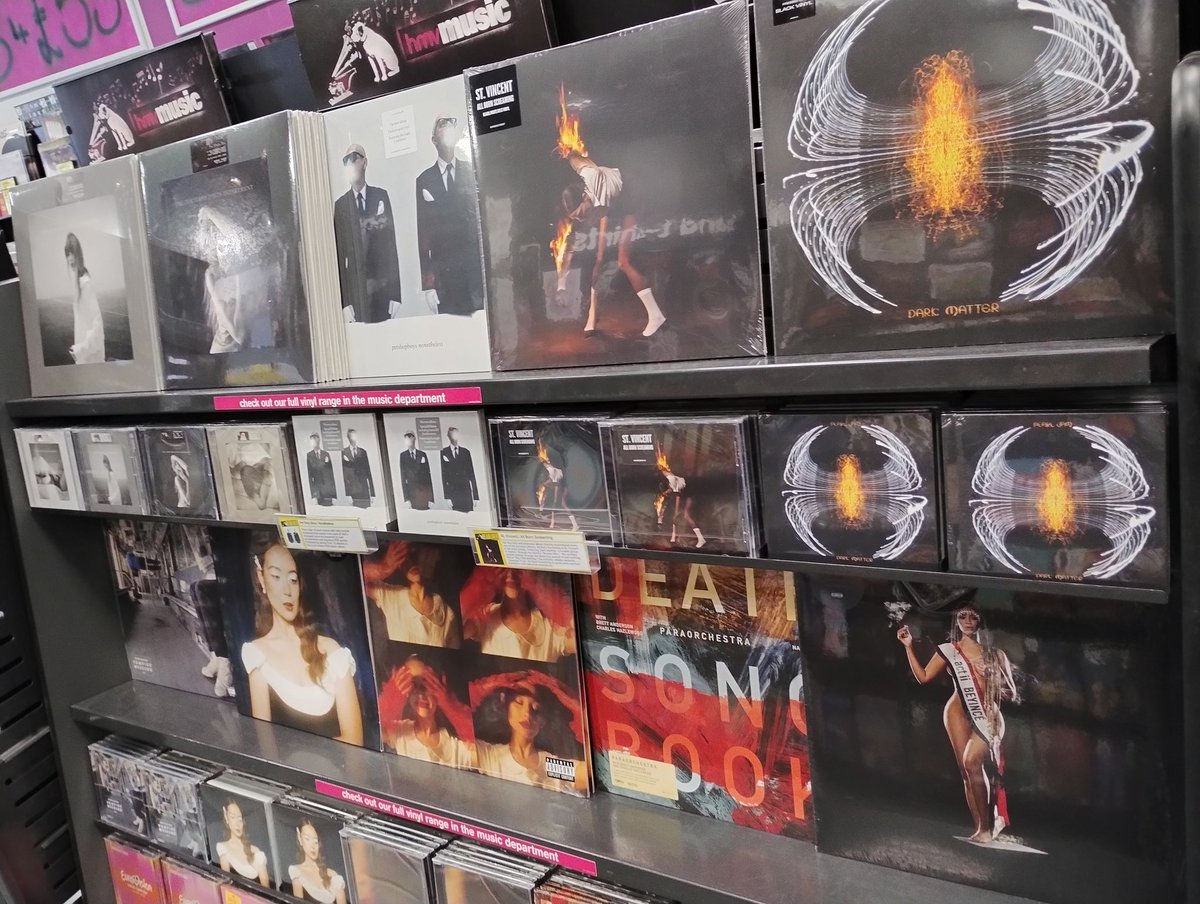 hmvDundee tweet picture