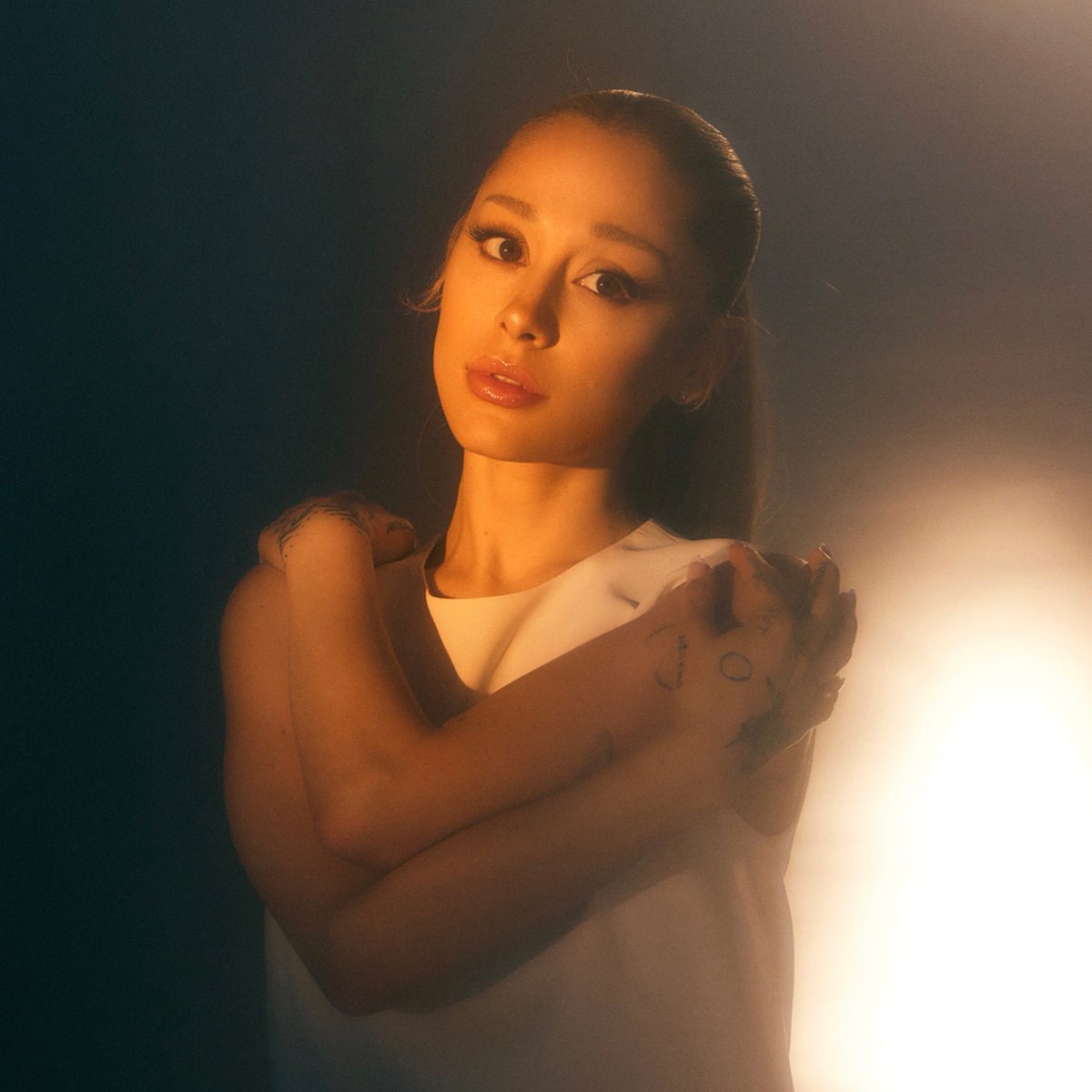 PopBase's tweet photo. Ariana Grande teases next single from ‘eternal sunshine’:

“i know everyone is antsy and excited for the next single (so am i - literally typing this to you while working on ...a something...) […]. i promise, i'll do my best to make it worth the wait. :)” https://t.co/2au7fgn13e