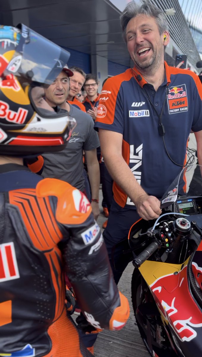 KTM_Racing tweet picture