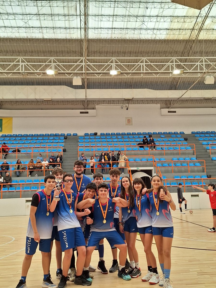 DeportesMarsa's tweet photo. ¡¡CAMPEONES LOCALES Y PROVINCIALES!!
Enhorabuena a nuestro infantil de baloncesto 🏀🩷💜
La próxima semana nos jugamos el pase a la final de Castilla y León 💪💪
@MSalCha https://t.co/EPNieu06cb