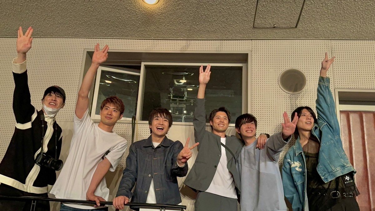 BOYMEN_tamura's tweet photo. そうた10年間お疲れ様！！

たぶん後輩の中で1番ご飯行ったりいろんな話をしたのがそうただから先輩として寂しい気持ちはあるけど、これから後悔のない未来のためにがんばれー☺️☺️

そしていつでもご飯行こう🔥

ちょっと久しぶりにゆうぴんに再会できて嬉しい☺️ https://t.co/EnY2Jha44s