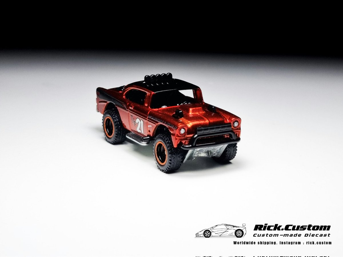 rick_custom tweet picture