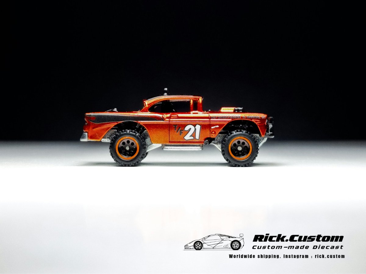 rick_custom tweet picture