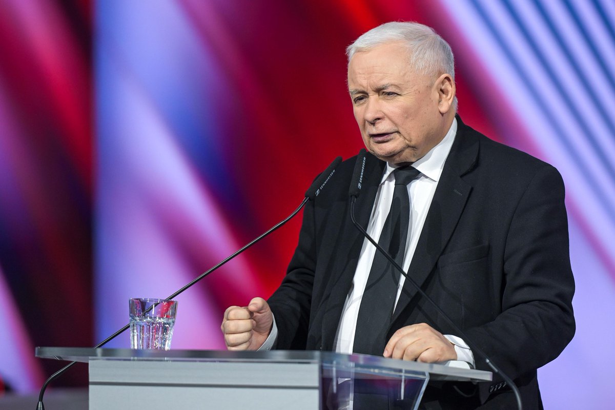 💬 Prezes PiS J. Kaczyński: Zatrzymamy wszystkie te szaleńcze przedsięwzięcia imigracyjne, zatrzymamy Pakt migracyjny. Polacy mają prawo żyć w bezpiecznym kraju i mają prawo żyć w kraju, w którym obowiązują reguły wynikające z ich kultury, z polskiej kultury oraz z