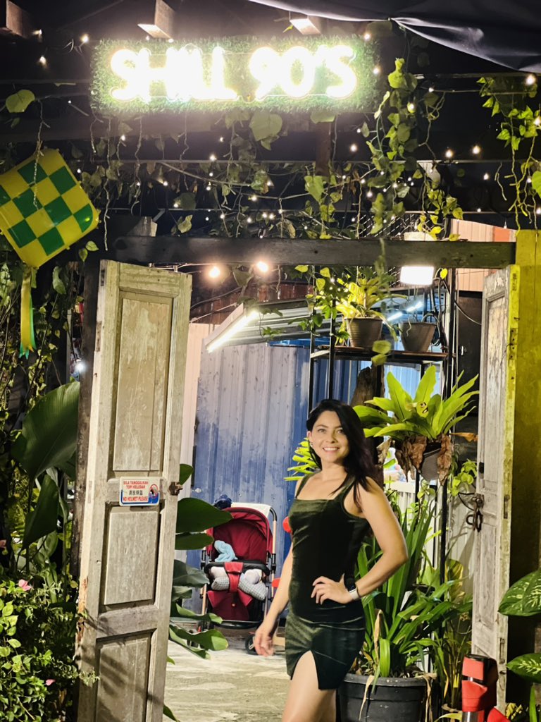 meSonalee's tweet photo. She’s got no Shills 🤪
#weekendvibe 
#sonaleekulkarni #marathimulgi https://t.co/IUOC9G8Cmw