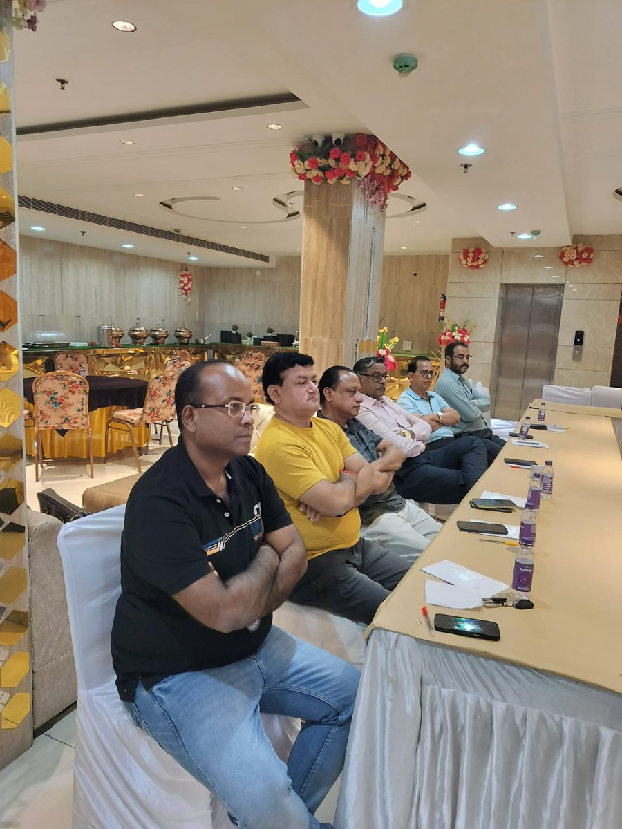 Chitransh Chamber of Commerce tweet media