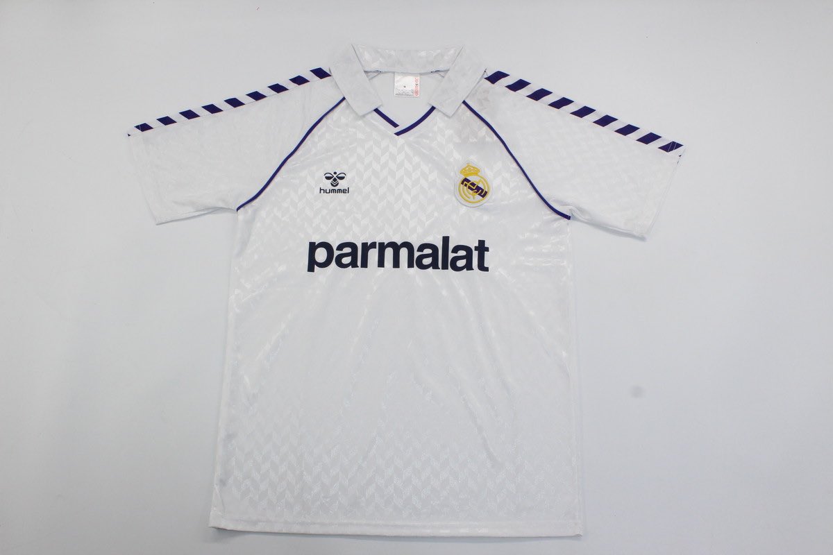 🚨👀 SORTEO CAMISETA RETRO DEL REAL MADRID A ELEGIR (84/85 o 86/88) ‼️ Requisitos: - Dar RT 🔄 - SEGUIR a @SrNaninho y @Ctinfo_17 - Mencionar 1 amigo 🗓️ Resultados el sábado 4 de mayo en nuestros perfiles de X.