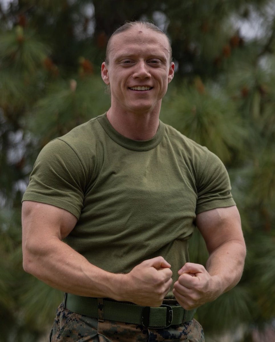 The Marine Corps is reporting that 
a Marine shattered the Under-82 kg
Strongwoman Deadlift world record by 38 pounds in *her* weight category April 20, 2024.

This is the Marine. 
dvidshub.net/news/469692/us…