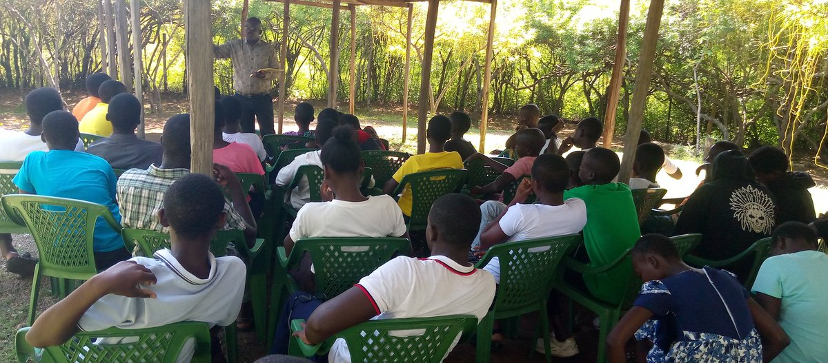 This was today at  Kamayoge SDA Church youth group session in Rusinga. We had an interactive session with this group who were between 12yrs and 18yrs. We discussed matters SRHR, their roles, their perspective and understanding on SRHR. 30 youths attended.