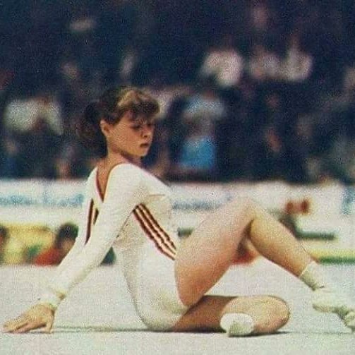 Elena Vyacheslavovna Mukhina in two moments: in Floor Wembley London presentation Gymnastique Artistic Woman 1978 (photo 01); Floor Copenhague Denmarck Europeanchampionship Gymnastique Artistic Woman 1979 (photo 02)