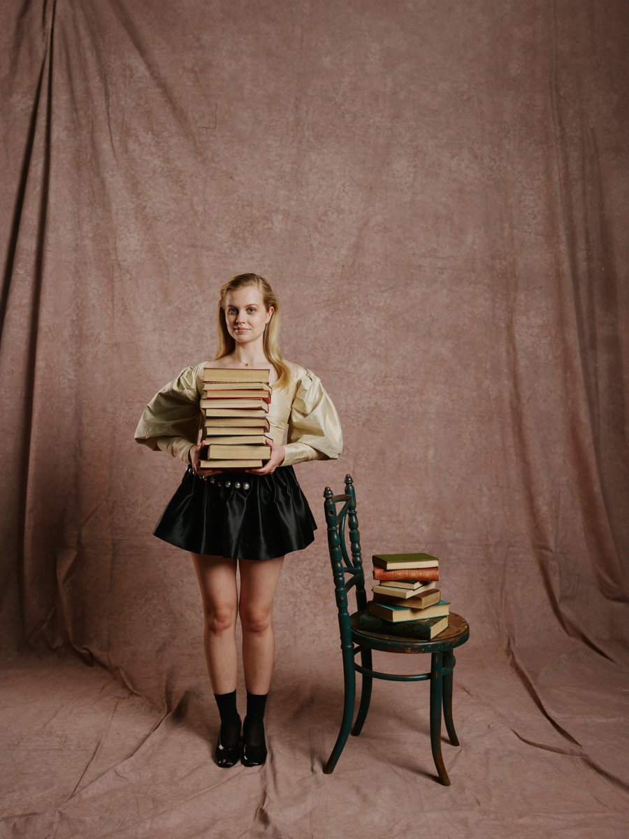 AngourieRBrasil's tweet photo. ANJO! Angourie Rice para a Good Weekend Magazine. https://t.co/z8OfNUbjHm