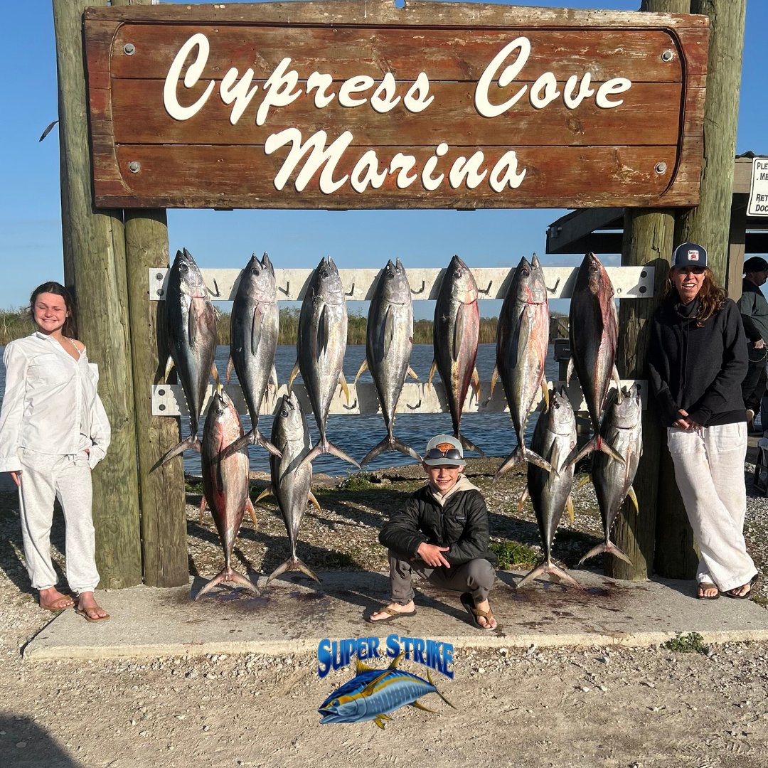 DPMSSC's tweet photo. Lerner crew from Florida knows nothing beats the thrill of reeling in tuna from the Gulf of Mexico! ๐ฃ They had a great charter with Captain Willy B.!
#GulfLife
#TunaTime
#tuna
#offshore
#fishing
#superstrike
#superstrikefishingcharter
#offshorefishing
#saltwaterfishing https://t.co/ptZNVUmgHL