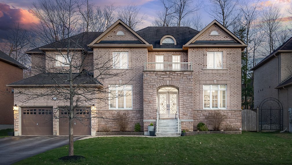 HOME FOR SALE - Lavish Entertainer's Home Set Within a Prestigious Location - 28 Camelot Square, Barrie #FarisTeam #NewListing #RealEstate #ForSale #HomeForSale #SimcoeCounty #Barrie #Family #EntertainersCollection #Prestigious #Entertainer

faristeam.ca/listings/28-ca…