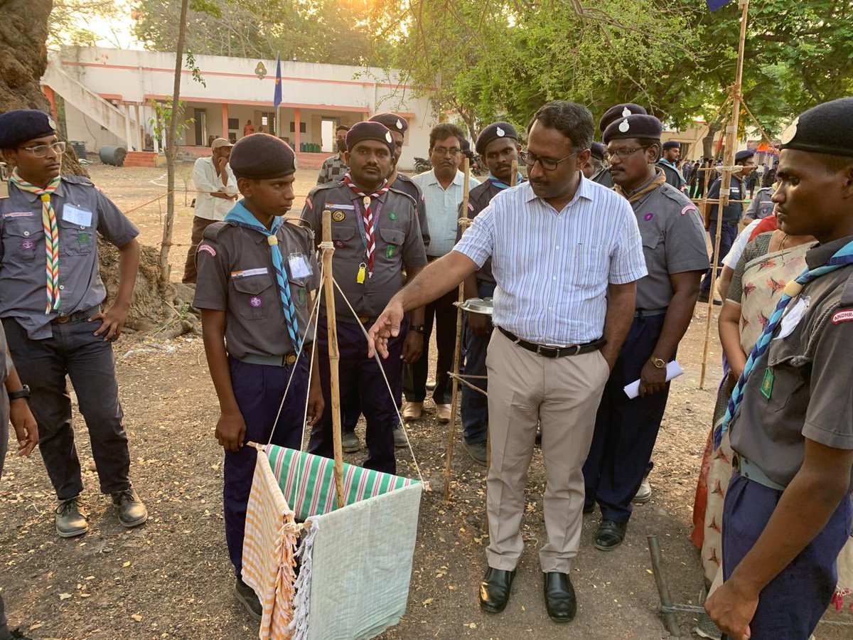 The Andhra Pradesh government's School Education Department knows how important it is for students to get involved in community service. With Sri S. Suresh Kumar leading the way, students are becoming superheroes, making a positive impact on society! #SamagraShiksha